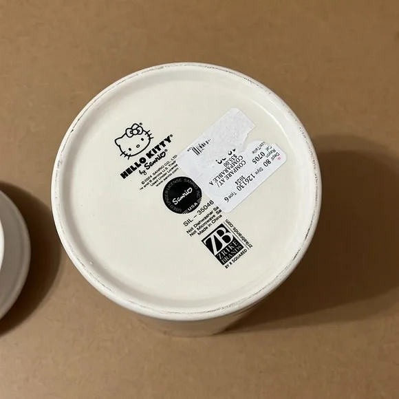 Hello Kitty Jar - Picture 5 of 5